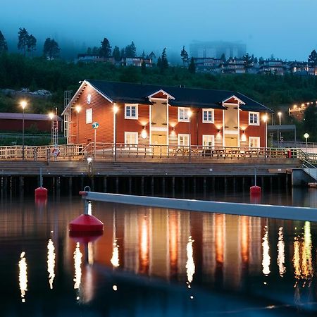 Хостел Oernskoeldsviks Gaesthamn Экстерьер фото